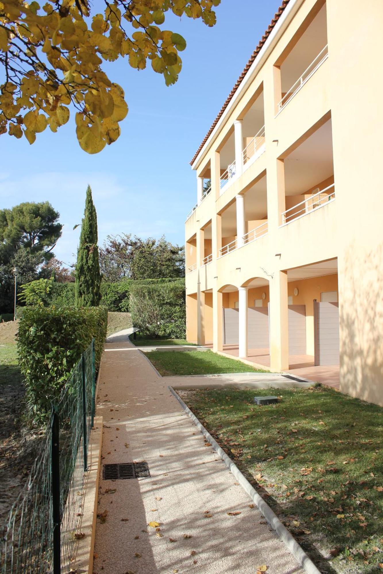 The Originals City, Hôtel Côté Sud, Marseille Est  Allauch Exterior foto